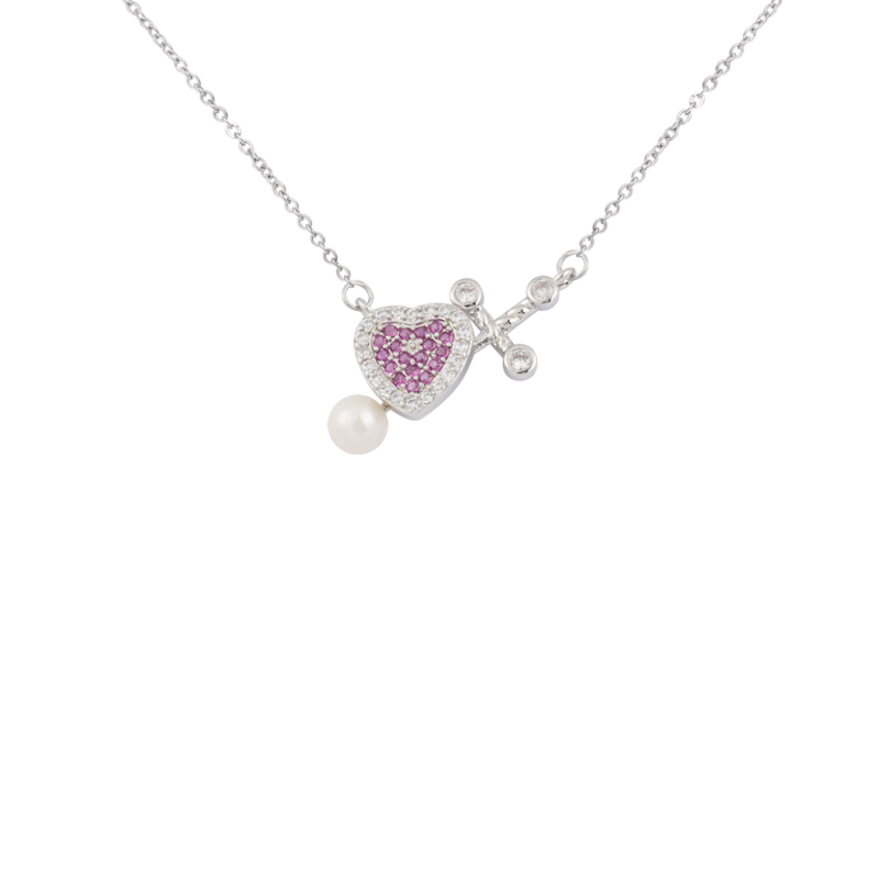 方晶锆石和珍珠心形吊饰项链