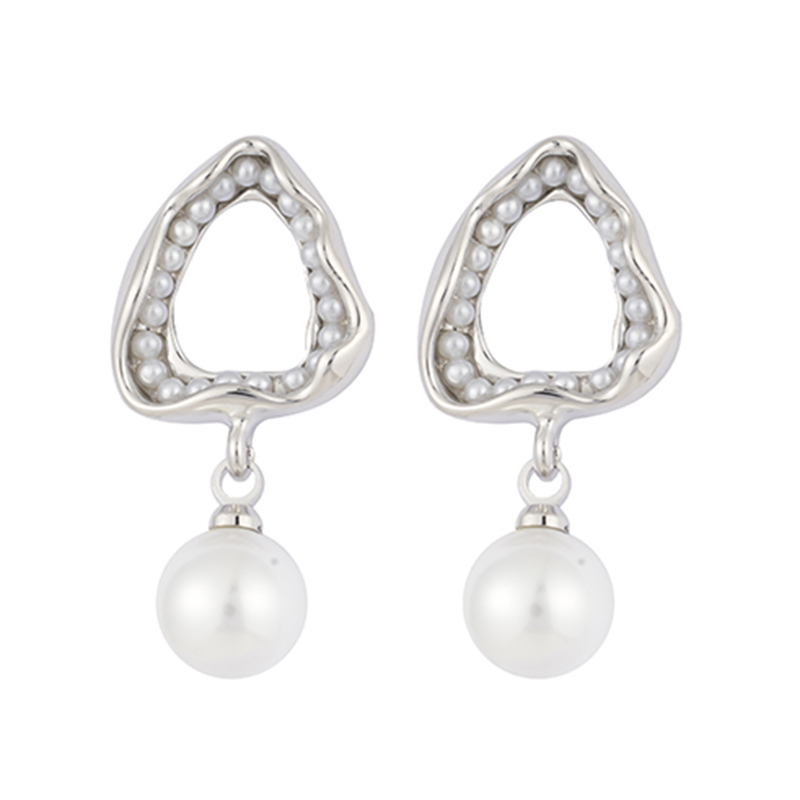 人造珍珠吊式耳环 2 种镀层颜色 1.75-2.25 美元