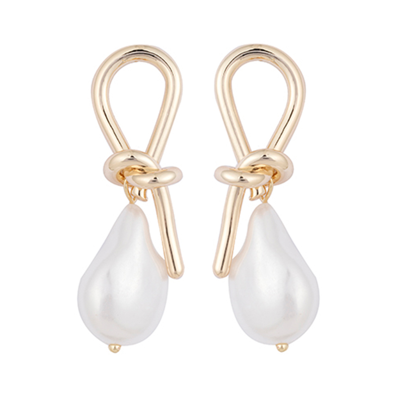 仿巴洛克式珍珠吊式耳环 3.27-3.9 美元