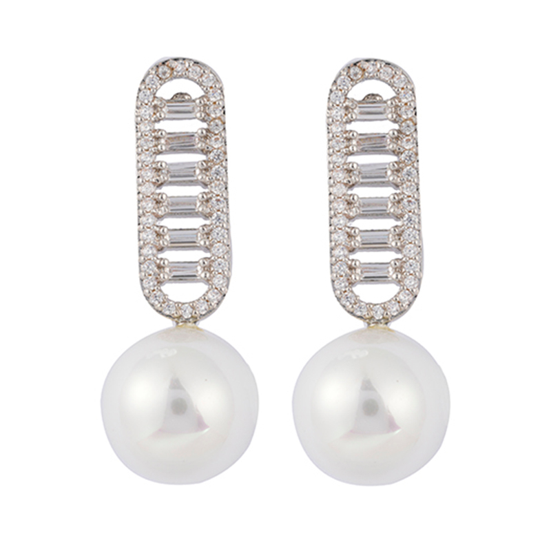 珍珠立方氧化锆耳钉 1.98-2.48 美元